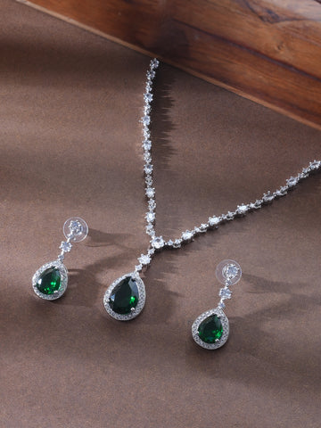 Greenl Stone Studded Jewellery Set