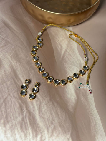 Kundan Studded Jewellery Set
