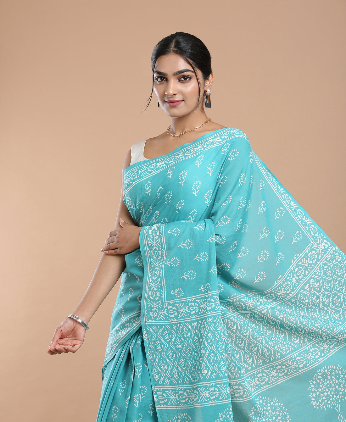 Seldon Green Mulmul Cotton Dabu Print Saree