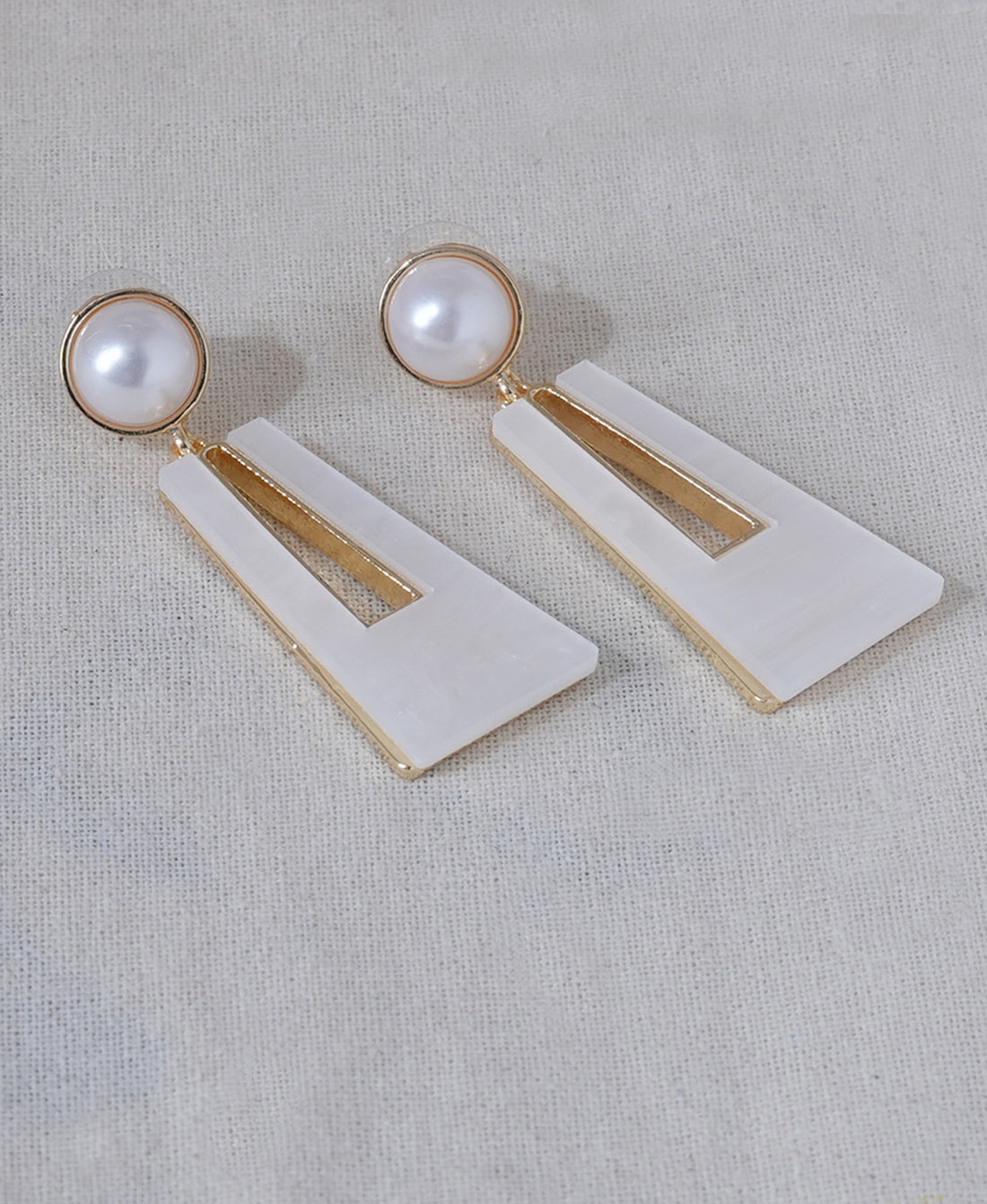 White Lady Geometric Plating Arylic Alloy Drop Earrings