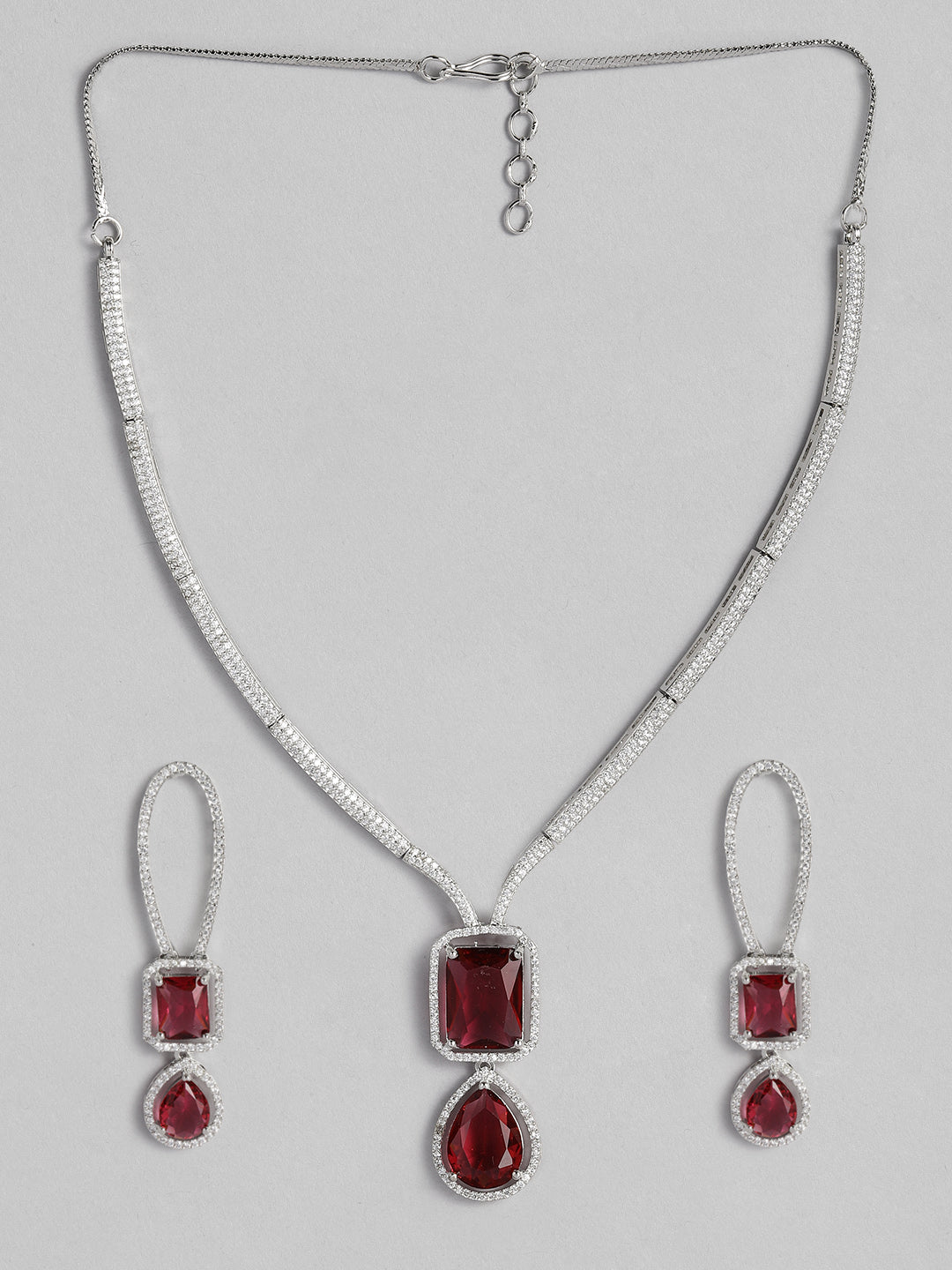 Crimson Starling: Elegant Jewelry Se
