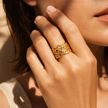 Niska Golden Link Statement Ring AntiTarnish