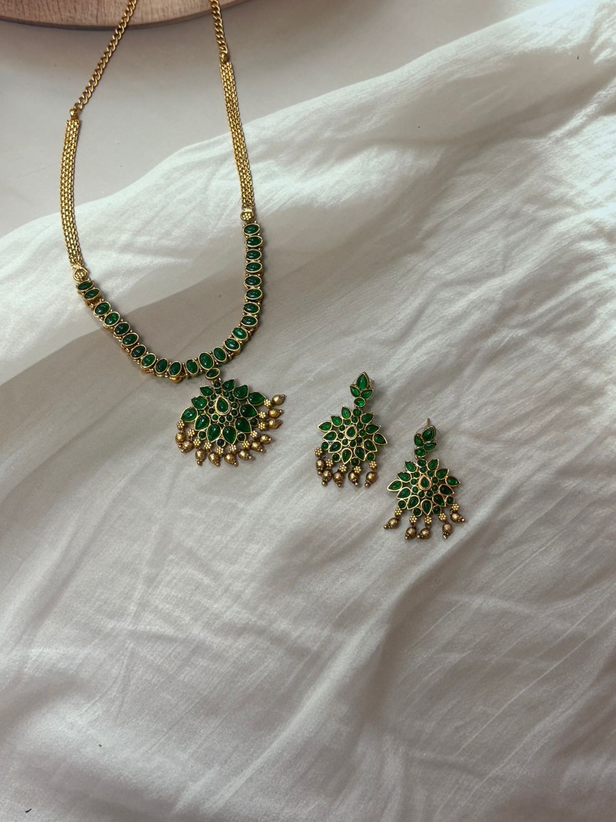 Gold-Plated Temple Jewellery Set Green