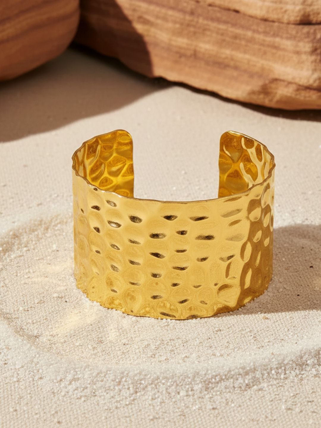 Niska Bold Bend 18K Gold Plated Anti Tarnish Cuff Bracelet