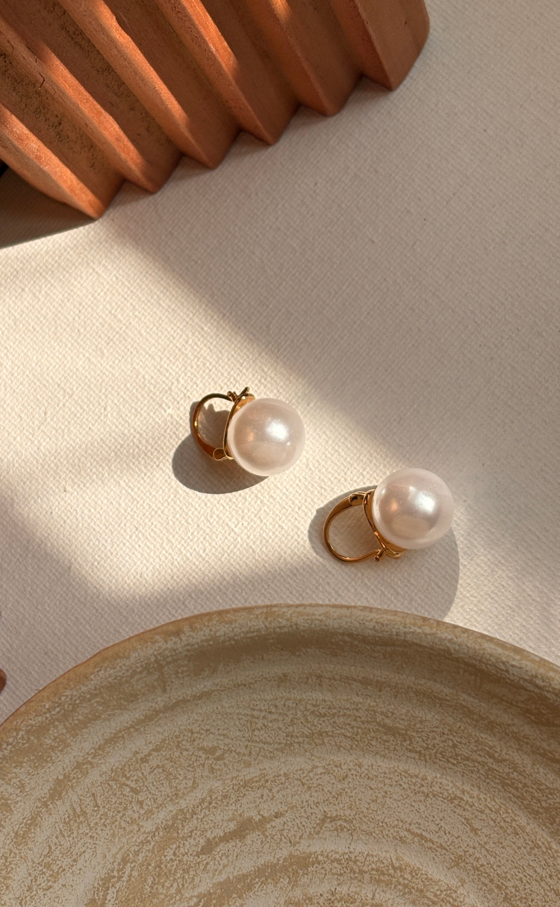 Niska Drop Pearl Earrings