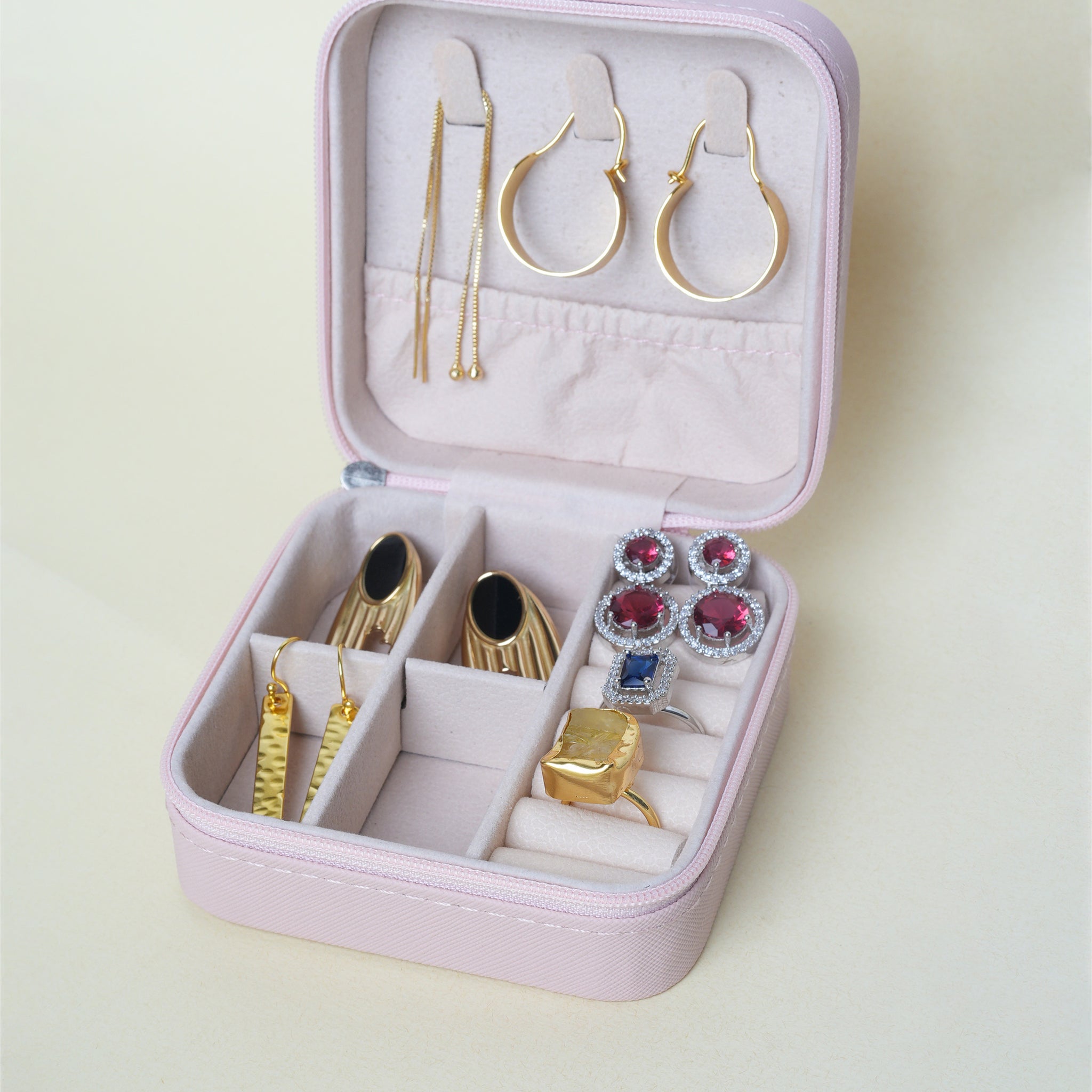 Pink Textured Jewellery Organiser
