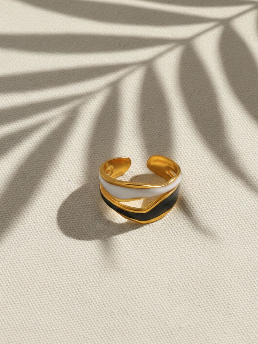 Niska Serene Duo-Tone Anti Tarnish Layer Ring