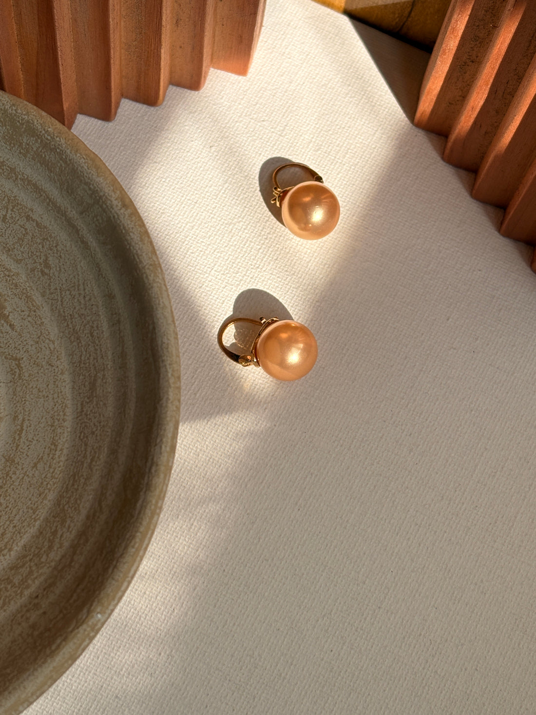 Niska Drop Pearl Earrings Rose Gold