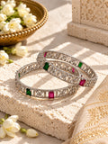 BA26N20018 silver bangle close up