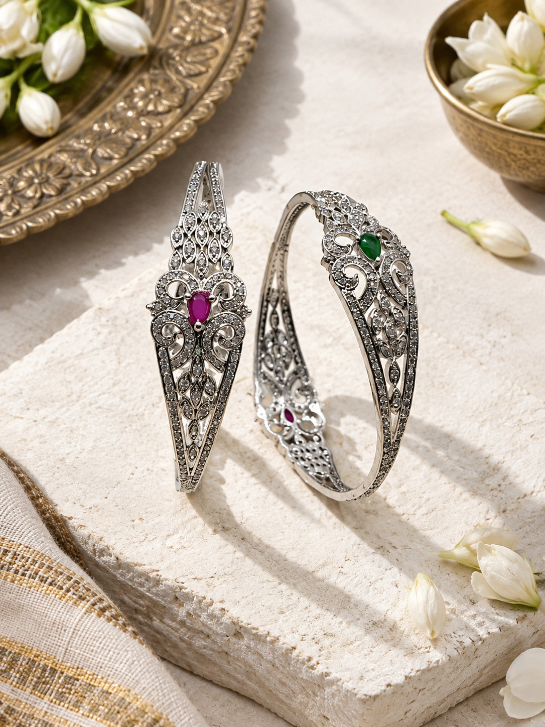 BA26N20029 ornate silver bangle