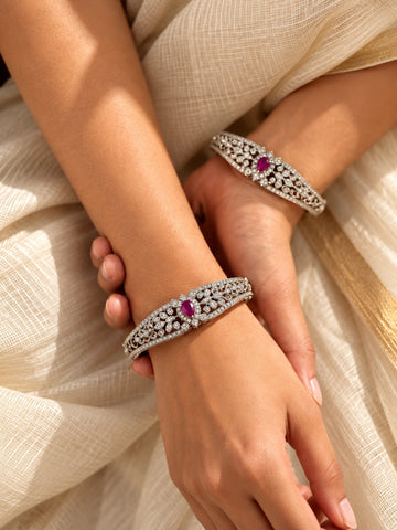 BA26N20029 bangle worn on model