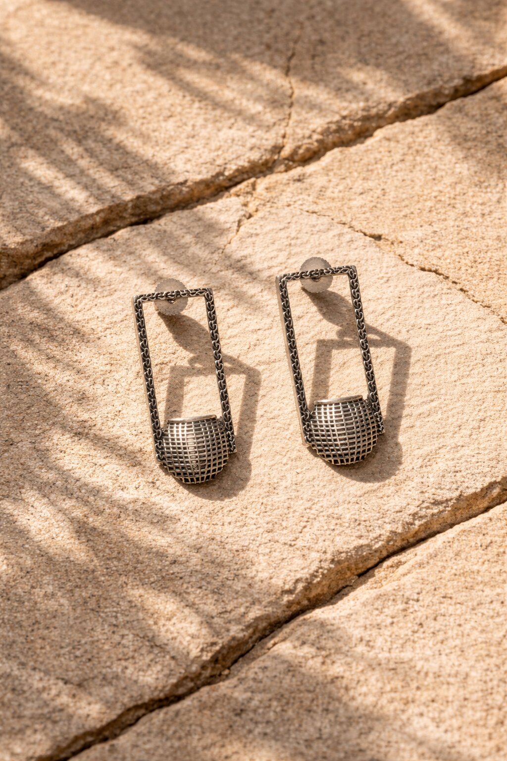 Niska Gleam Silver Earrings