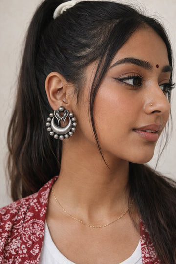 Niska Noor Silver Earrings