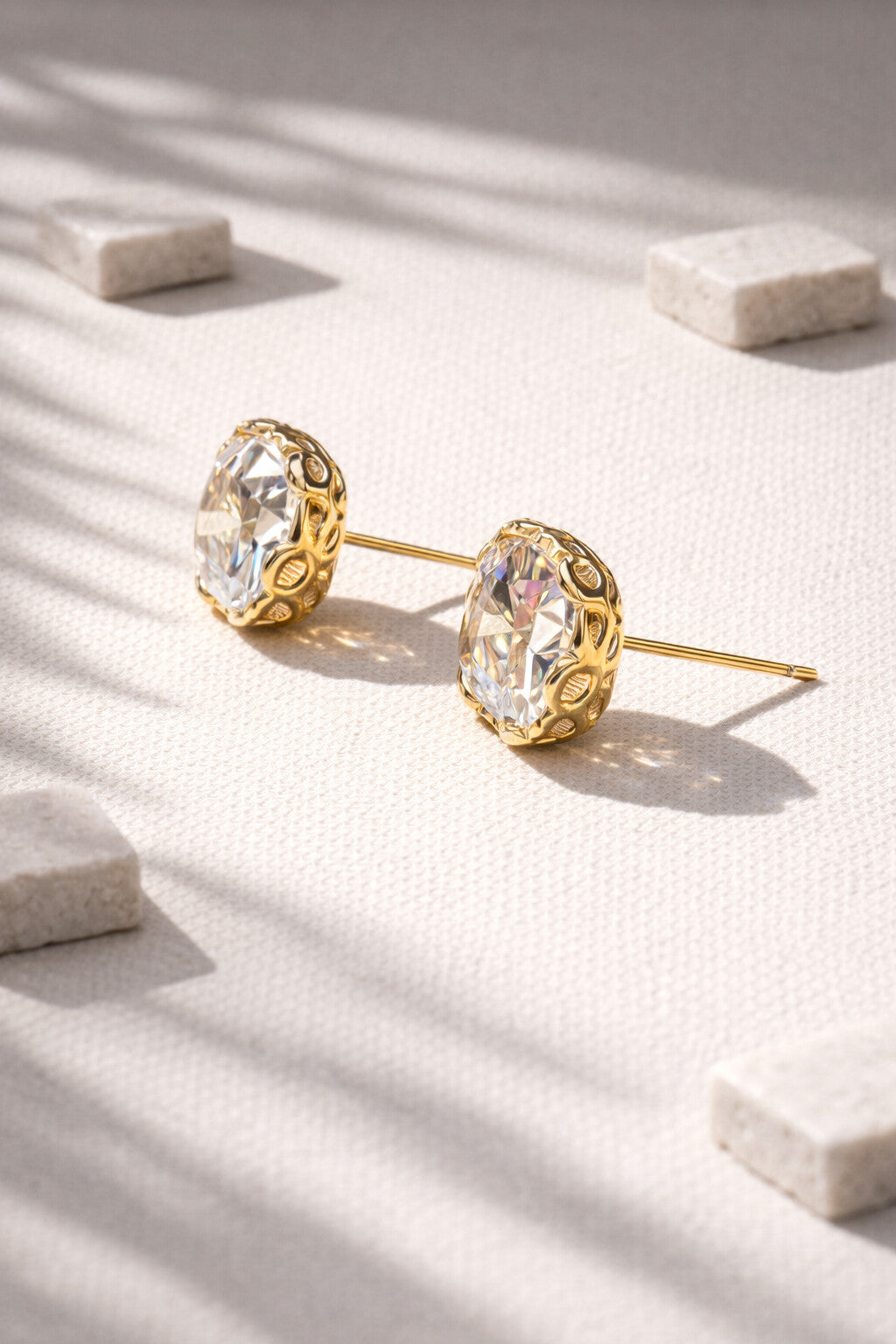 Niska Alloy Artificial Gemstones Ear Studs