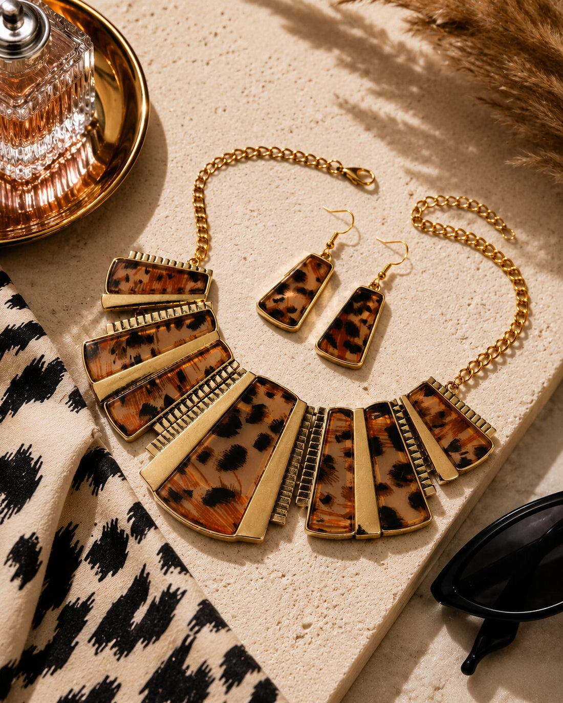 Niska Leopard Glow Necklace Set