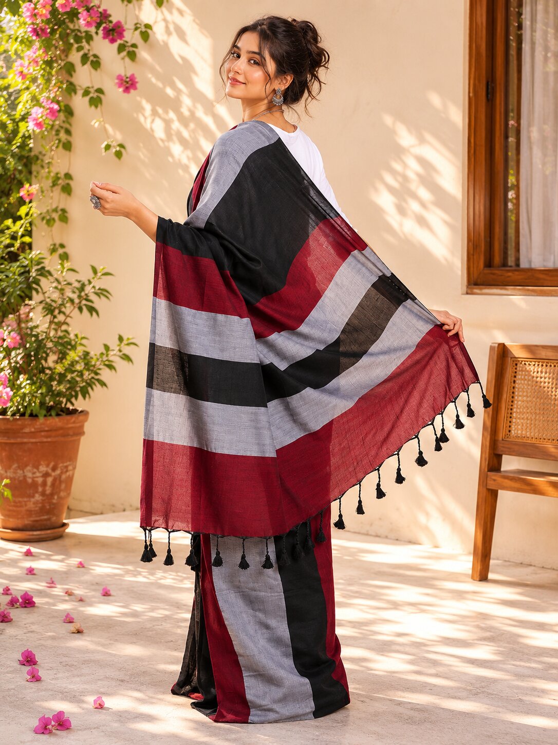 Niska Noir & Wine Handloom Cotton Saree