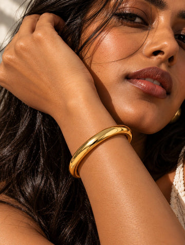 Sleek Gold-Tone Oval Bracelet