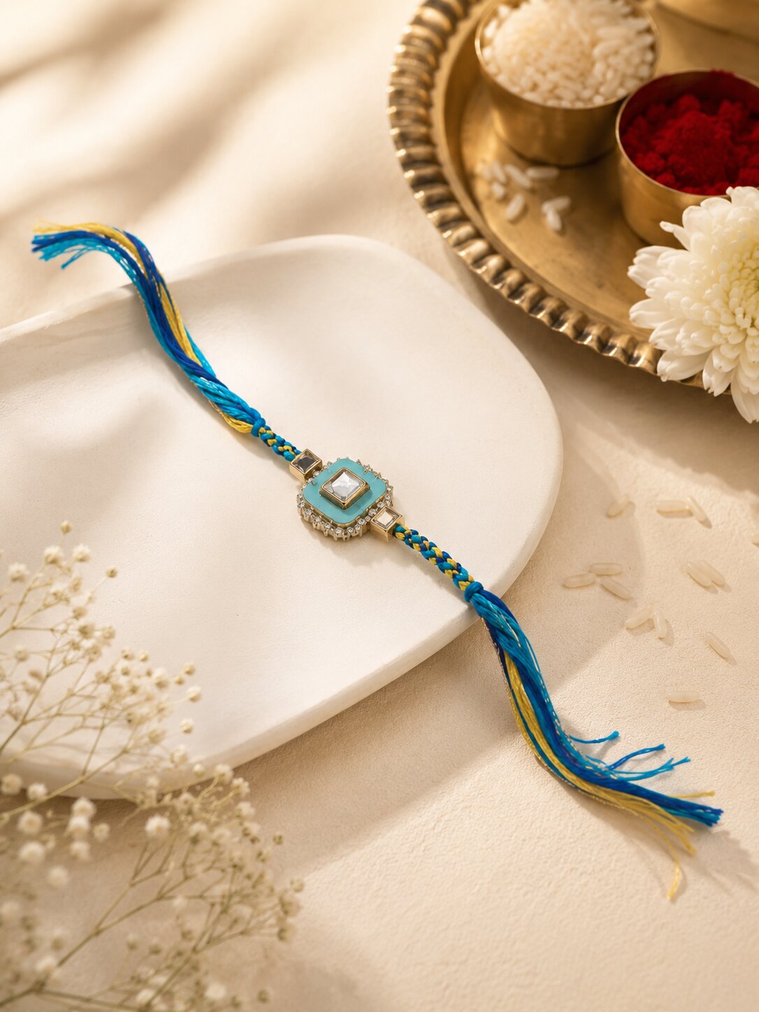 Niska Classic Pearl Rakhi Combo