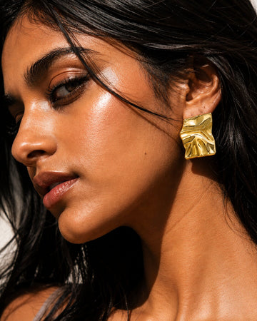 Niska Everlasting Glow Studs