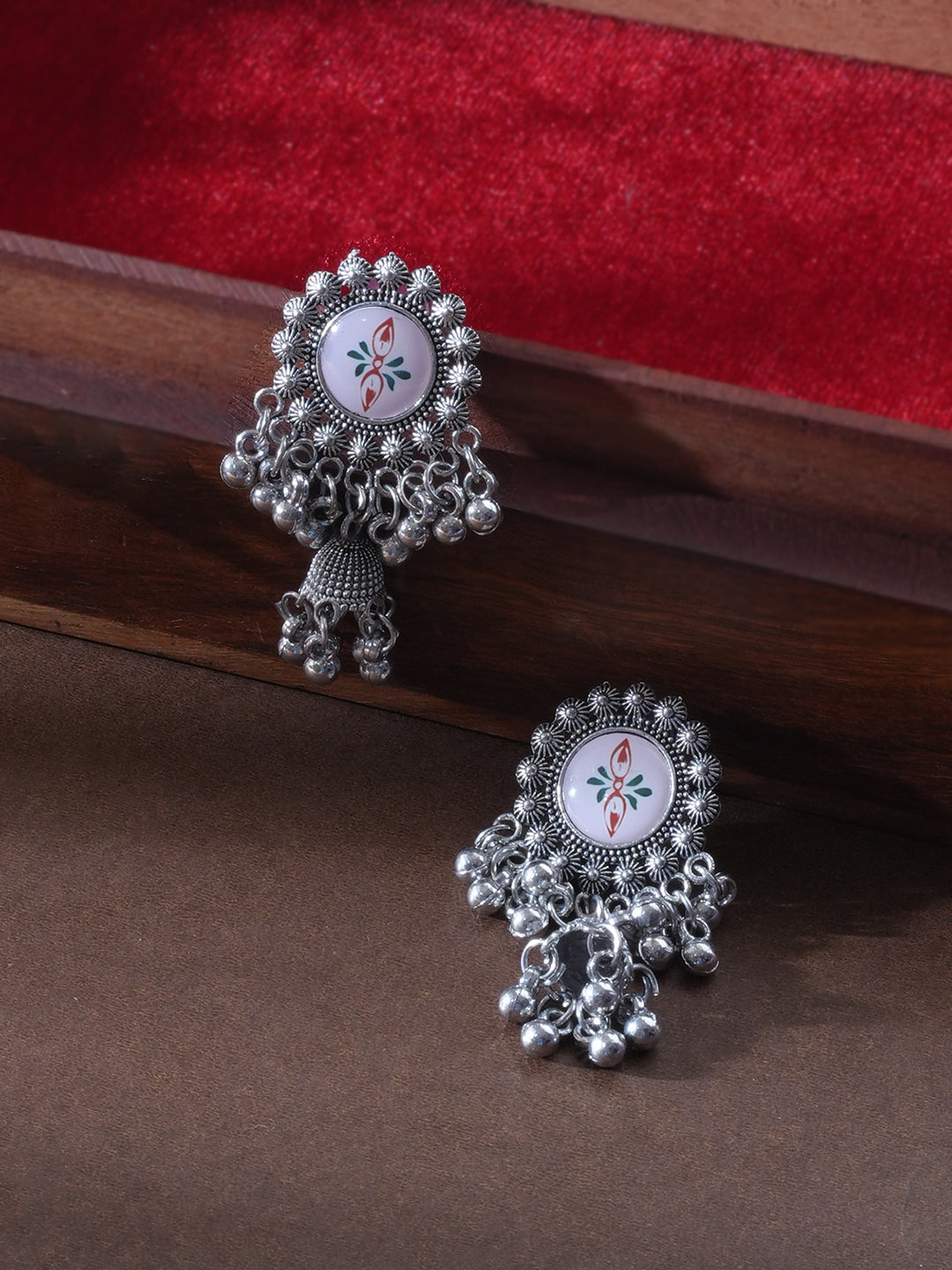 Duchess Dangles