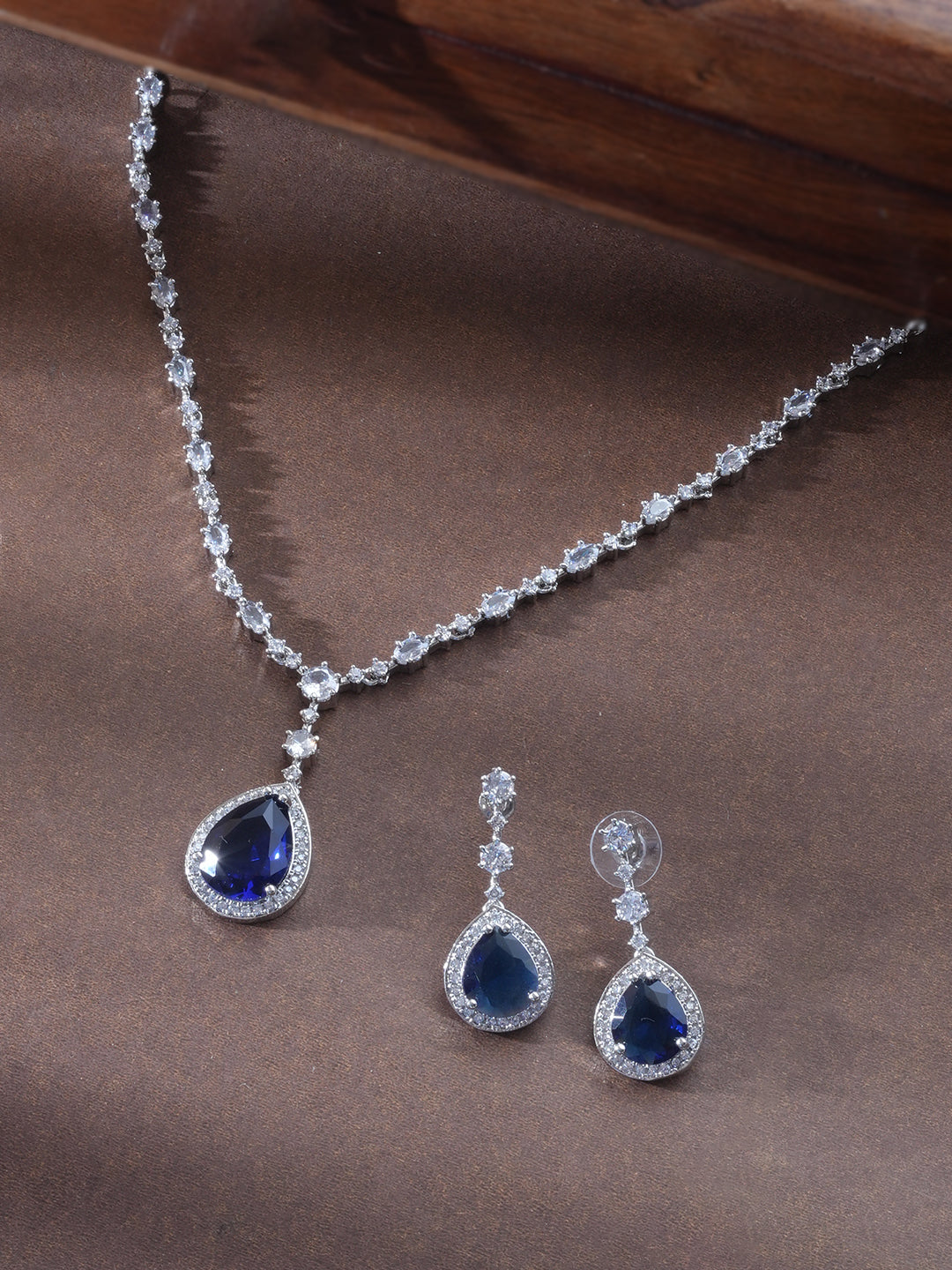 Bluel Stone Studded Jewellery Set