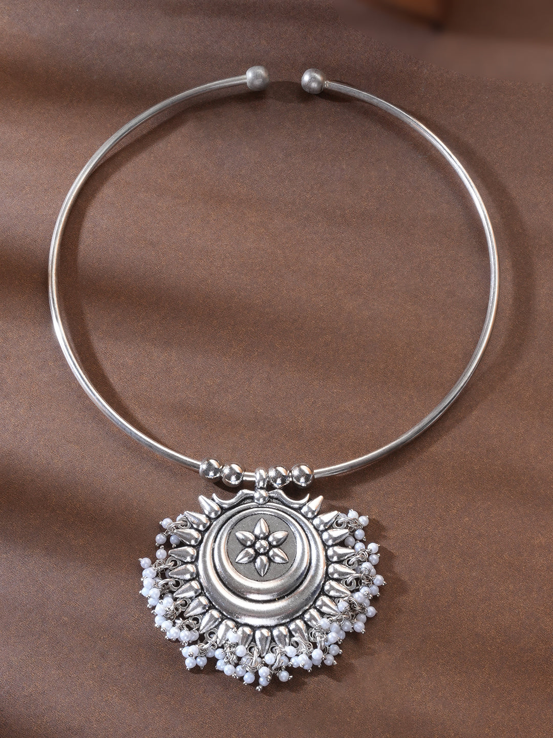 Kavya Silver Necklace