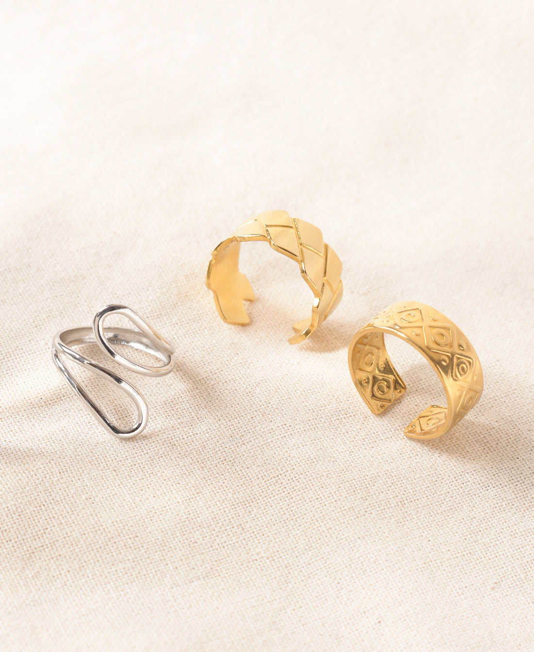 Dainty Gleam Anti-Tarnish Rings- Set of 3 pieces
