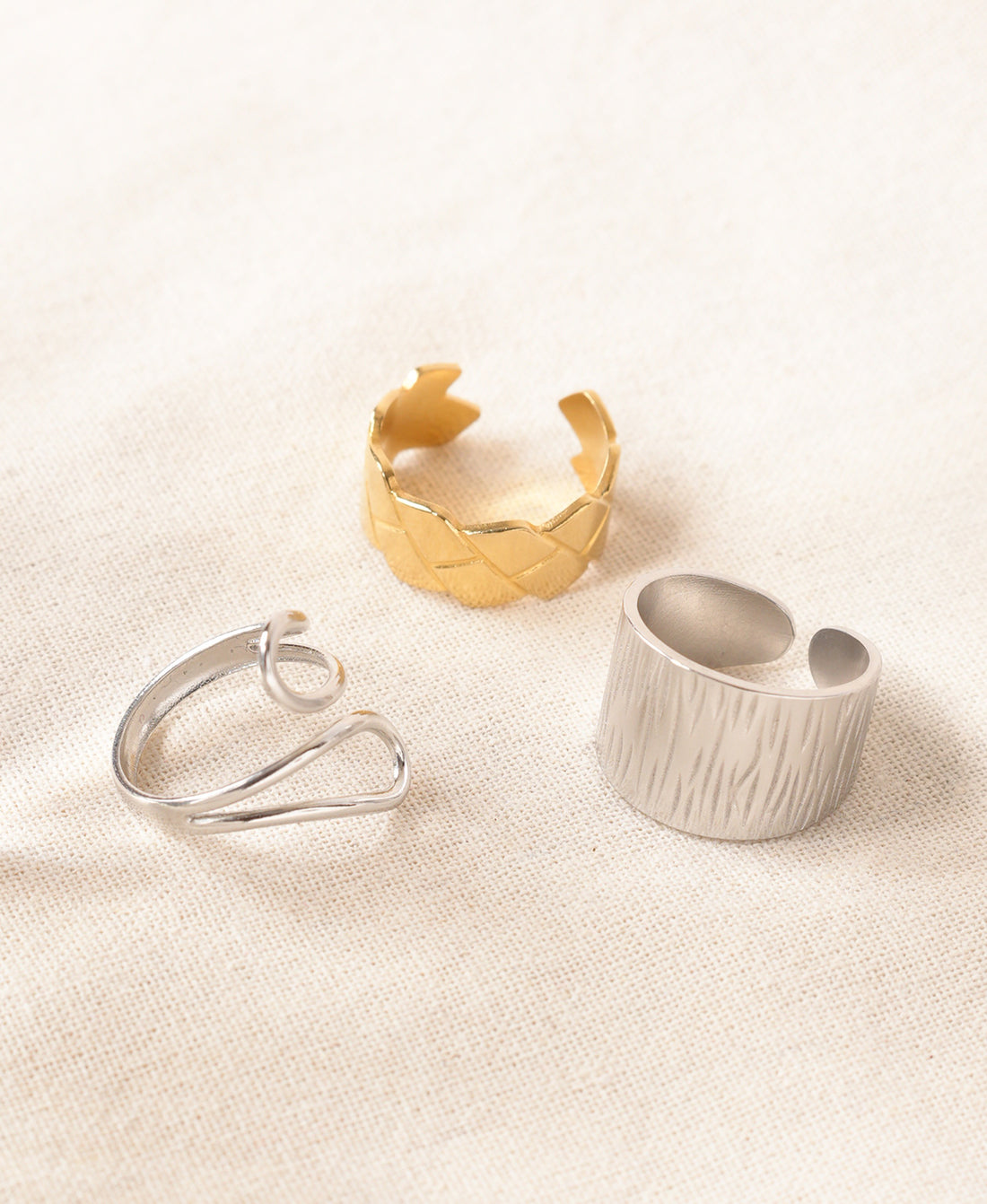 Bold Grace Anti-Tarnish rings trio set