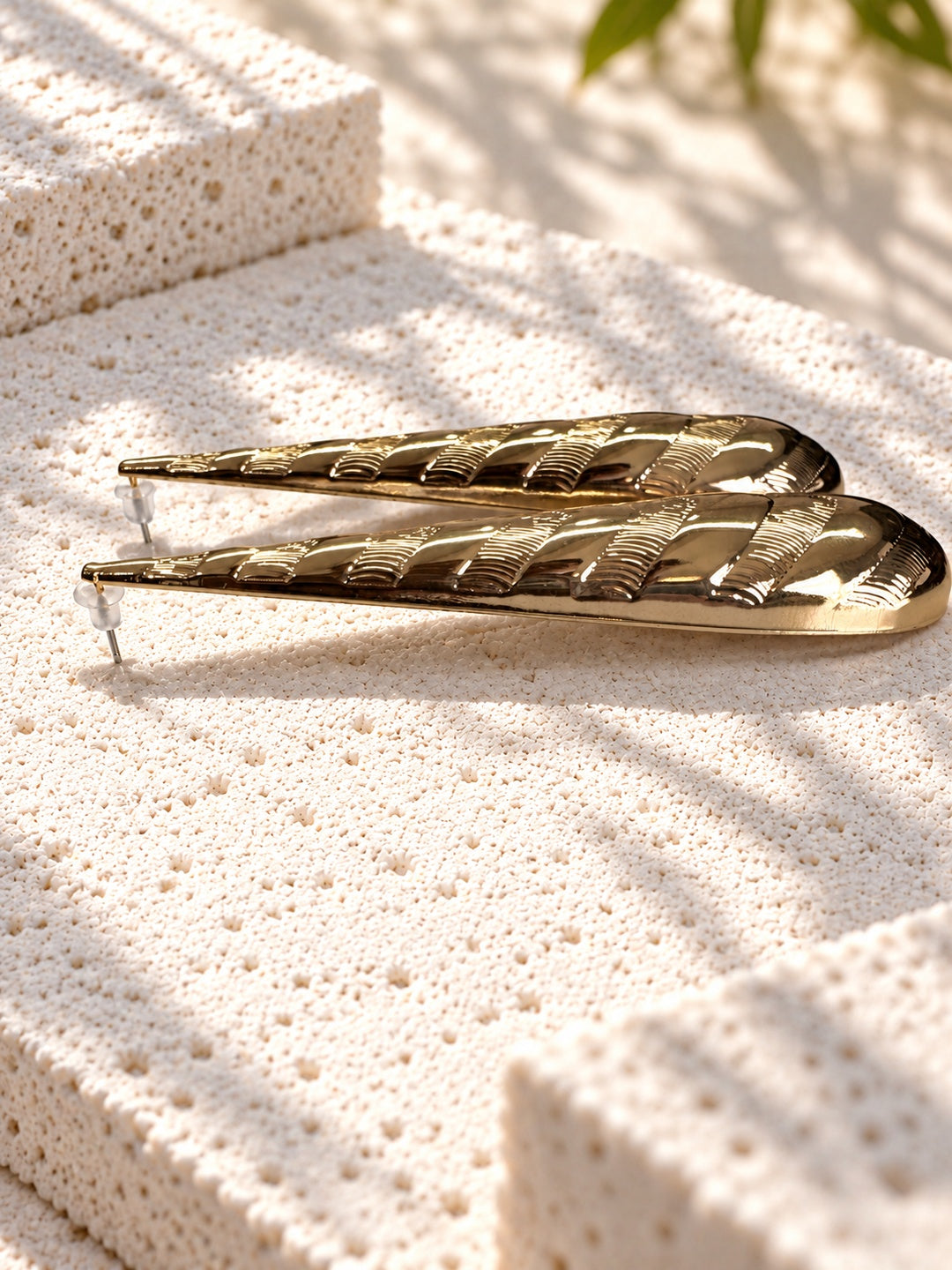 Niska gold-tone textured Resin drop earrings - view 5
