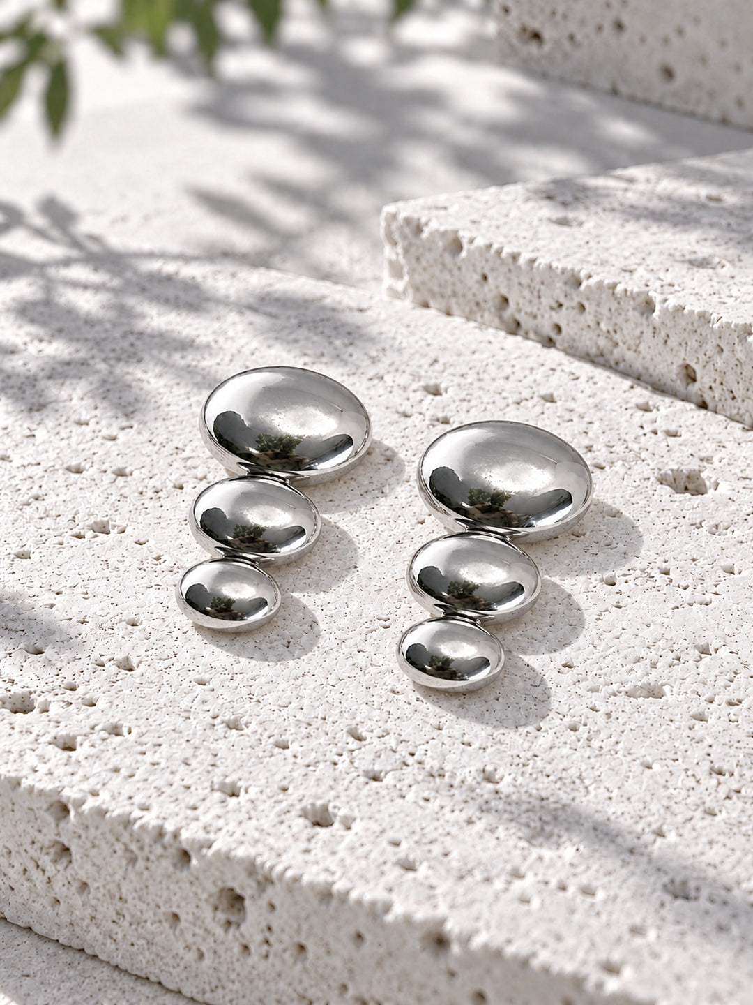 Niska silver-tone Resin graduated oval drop earrings — view 4