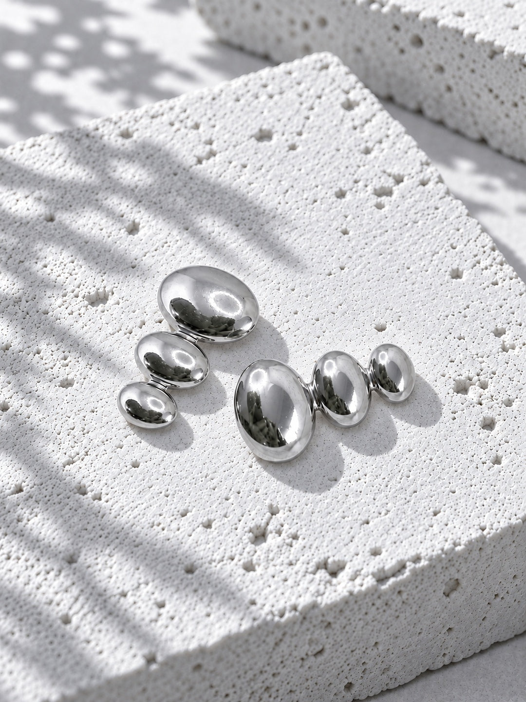 Niska silver-tone Resin graduated oval drop earrings — view 8