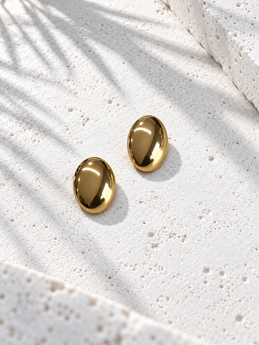 Niska gold-tone oval dome stud earrings – product view 9