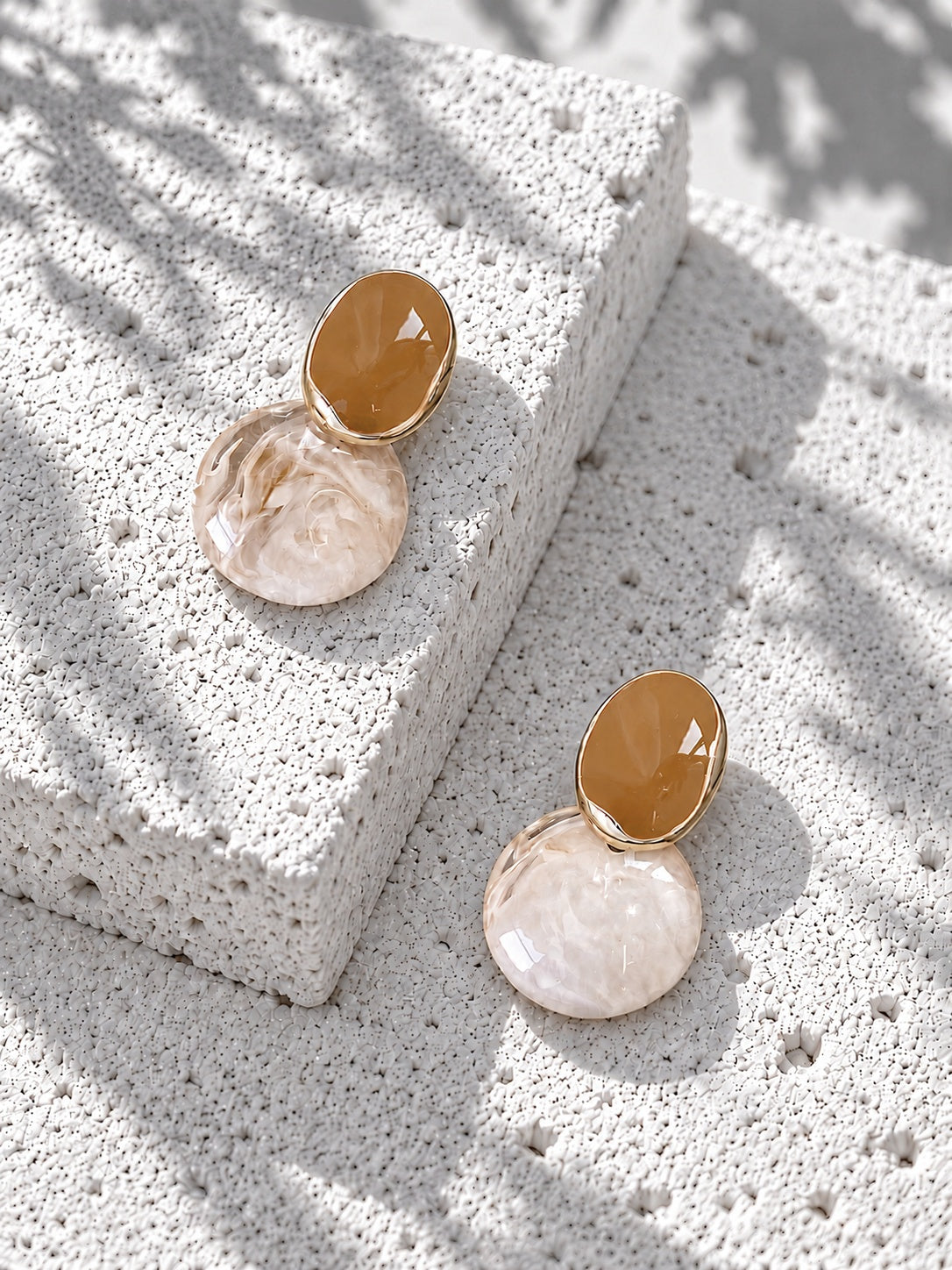 Niska Resin oval drop earrings with marbled drops – view 11