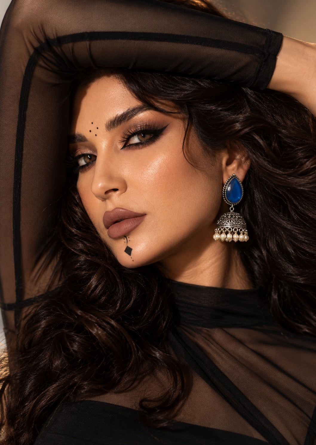 Monalisa blue stone oxidized jhumka earrings model image