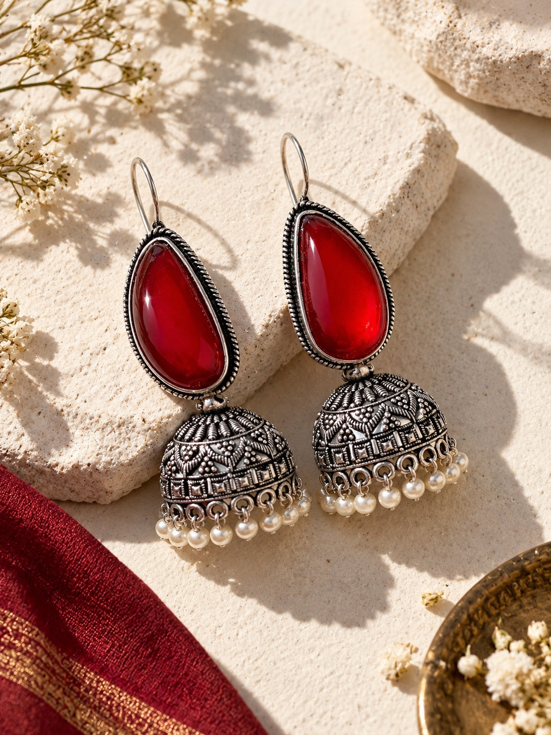 ER26N10357 Monalisa Stone Silver Replica jhumka earrings model close up
