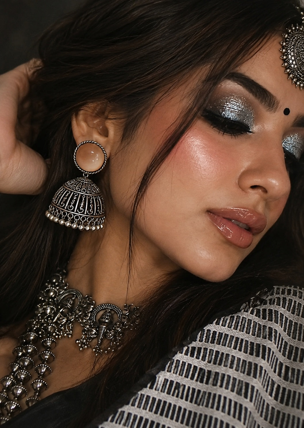 Monalisa Stone Silver Replica jhumka model close up