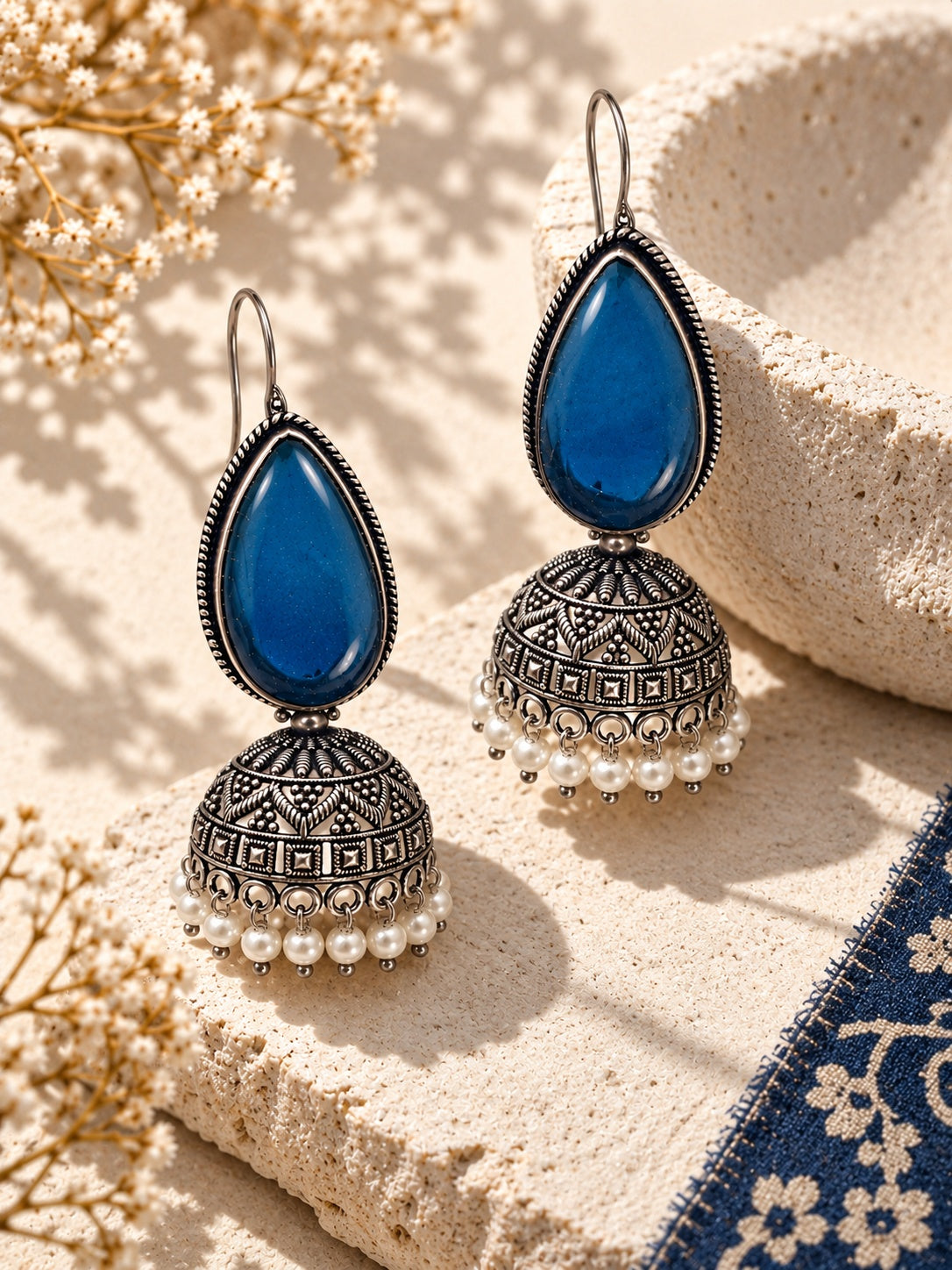 Niska Monalisa Stone Silver Replica blue jhumka close up