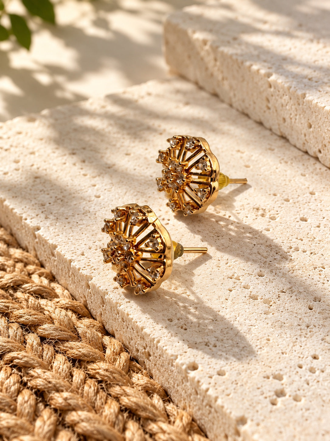 Niska AD Stone Silver Replica floral stud earrings – view 9
