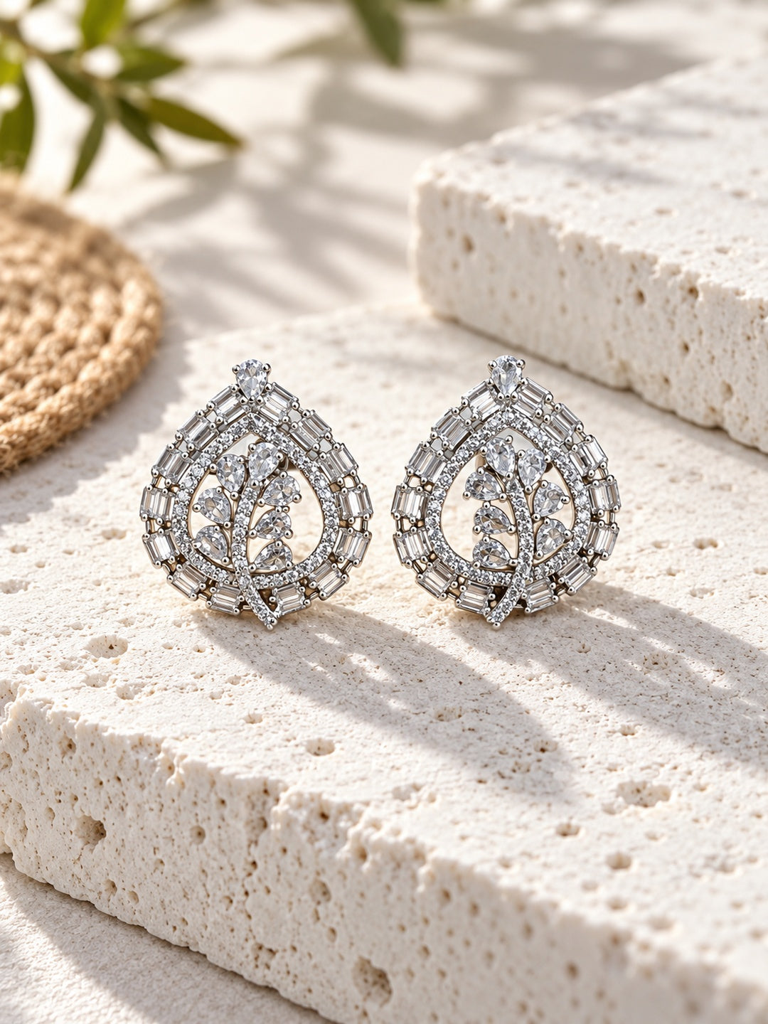 Niska AD Stone Silver Replica leaf teardrop earrings product view
