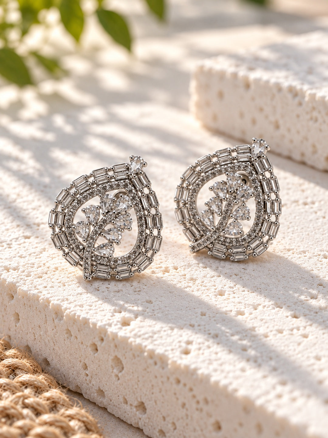 Niska AD Stone Silver Replica leaf teardrop earrings product view