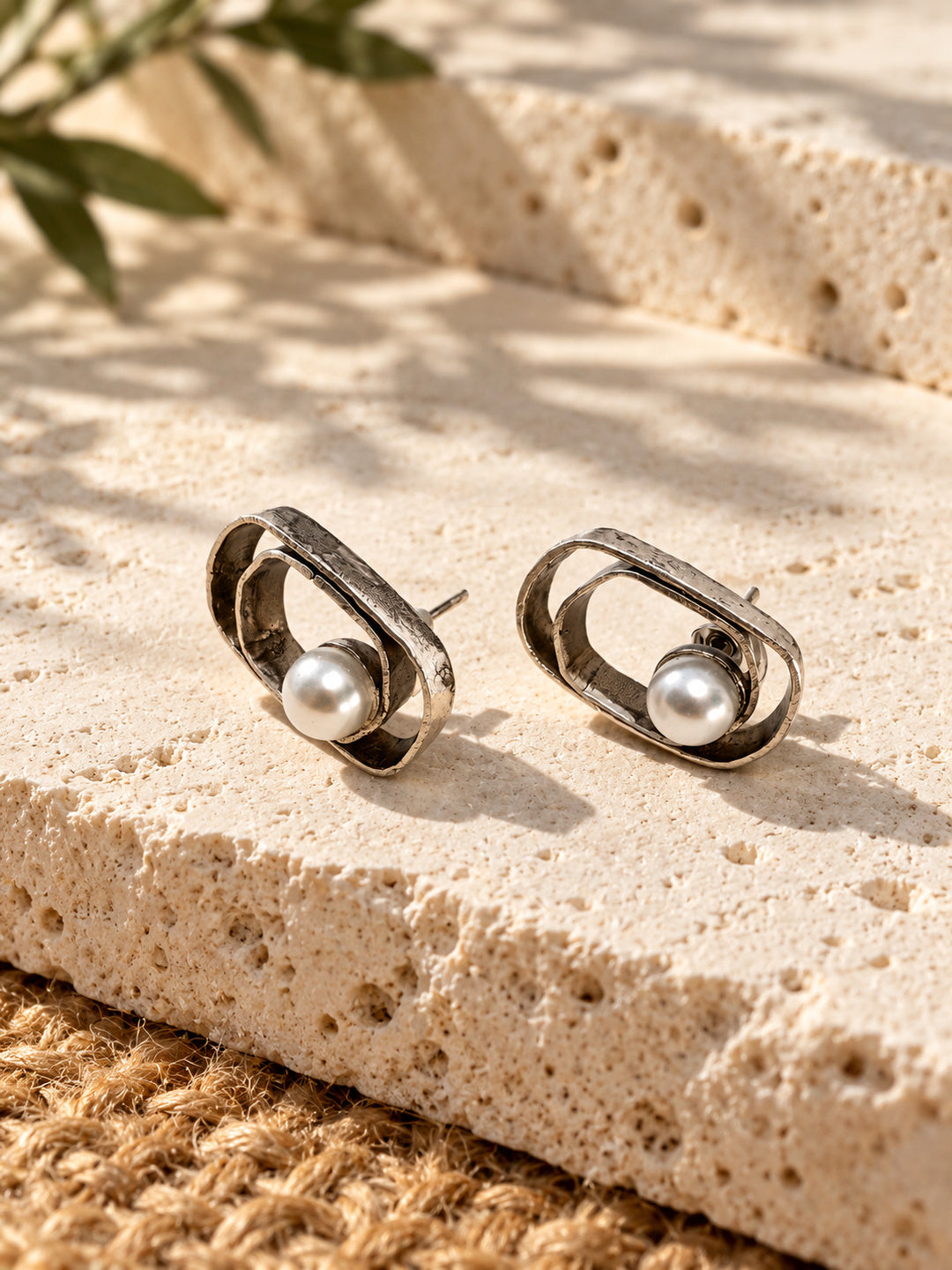Niska silver replica pearl earrings, textured silver frames, product angle 4
