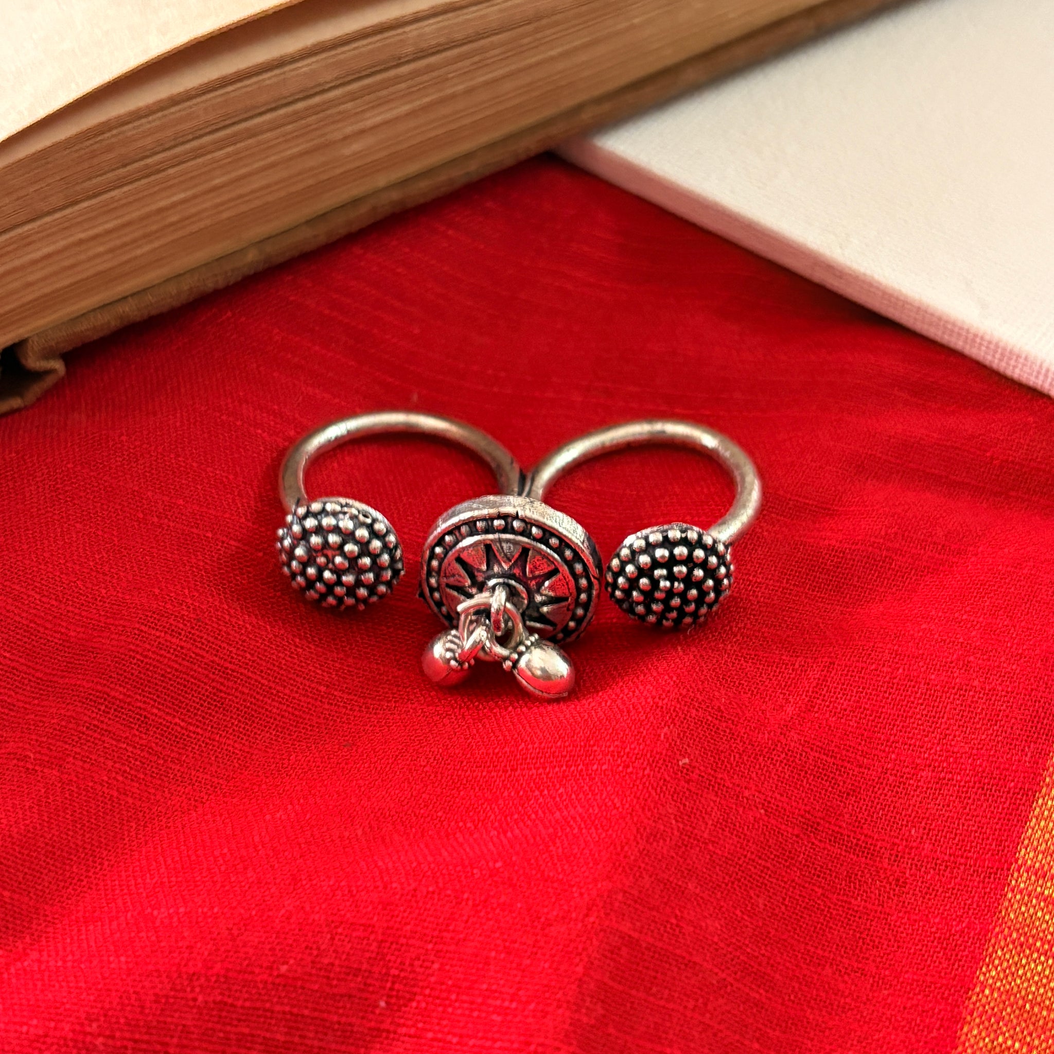 Viditi Silver Ring