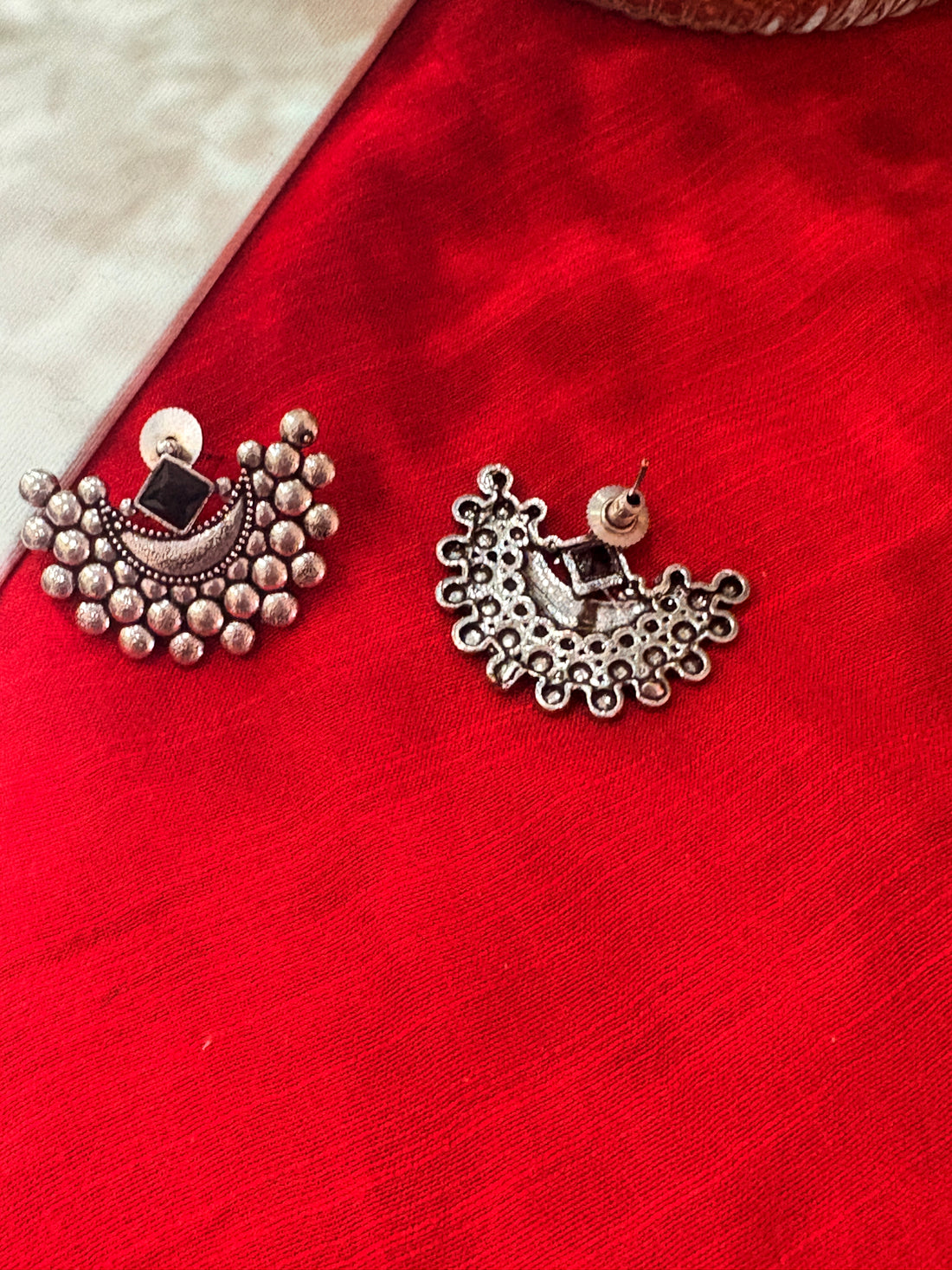 Naira Silver Earring
