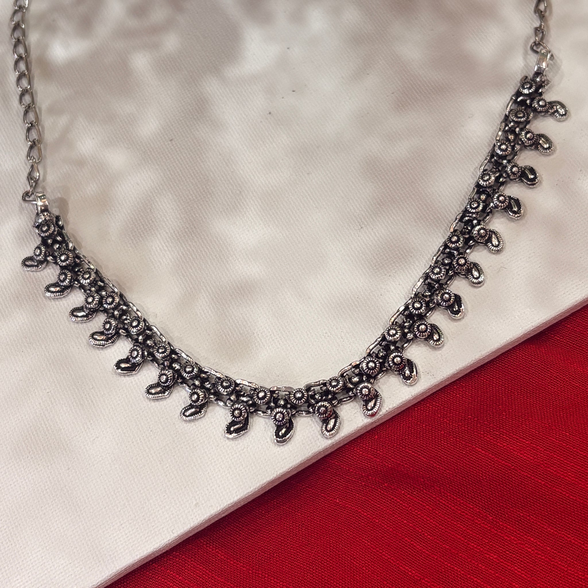 Noor Silver Necklace