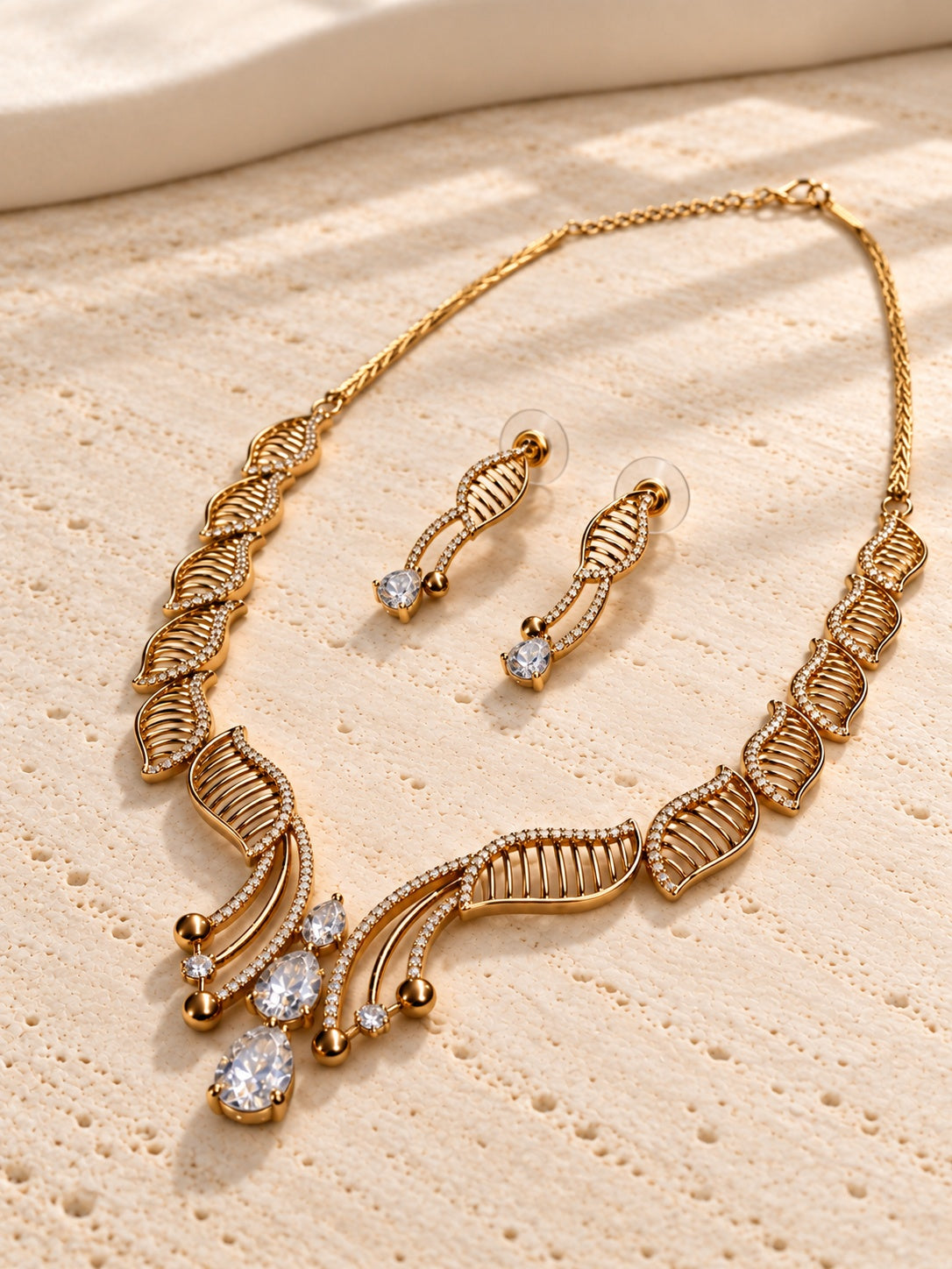 Niska AD stone necklace and matching earrings — editorial view 12