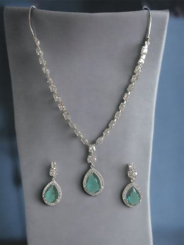 Emerald Enchantment Necklace Set- Green