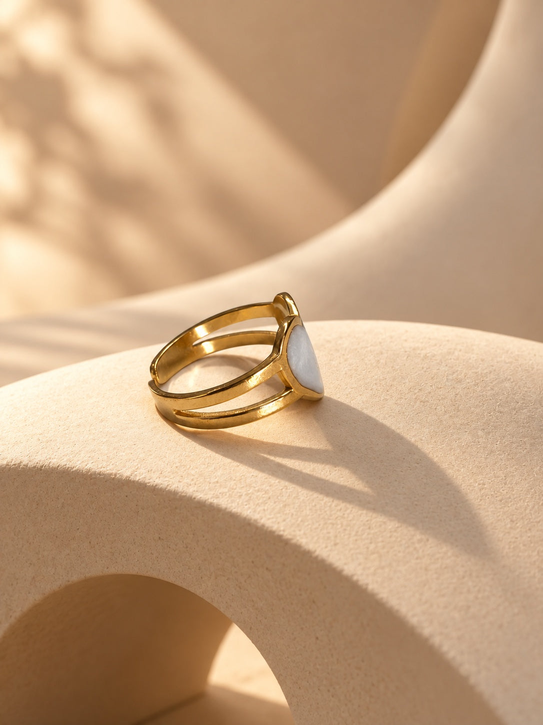 Niska white heart adjustable gold-tone ring view 3