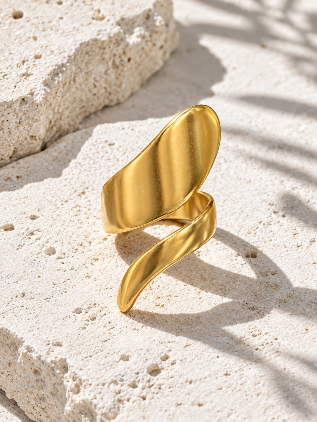Model wearing RI26N10165 18K gold plated anti tarnish stainless steel ring