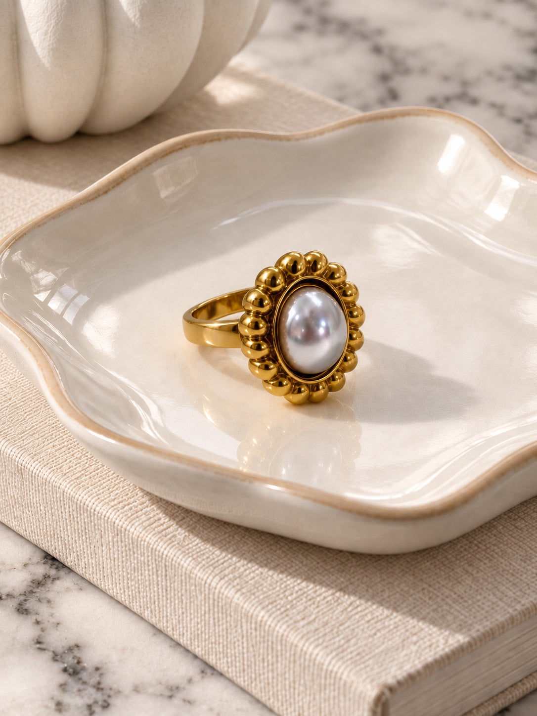 Niska oval pearl-look gold-tone statement ring product view 3