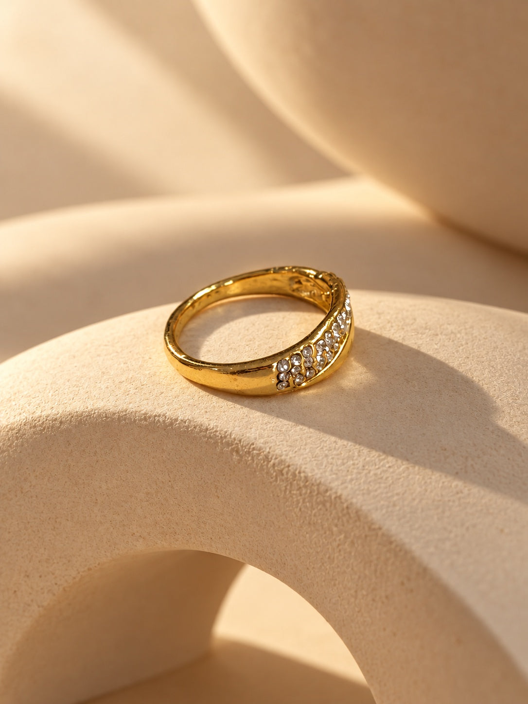 Niska Golden Sweep Stone-Studded Ring view 3